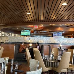 Ditka's Oakbrook - DINING AREA