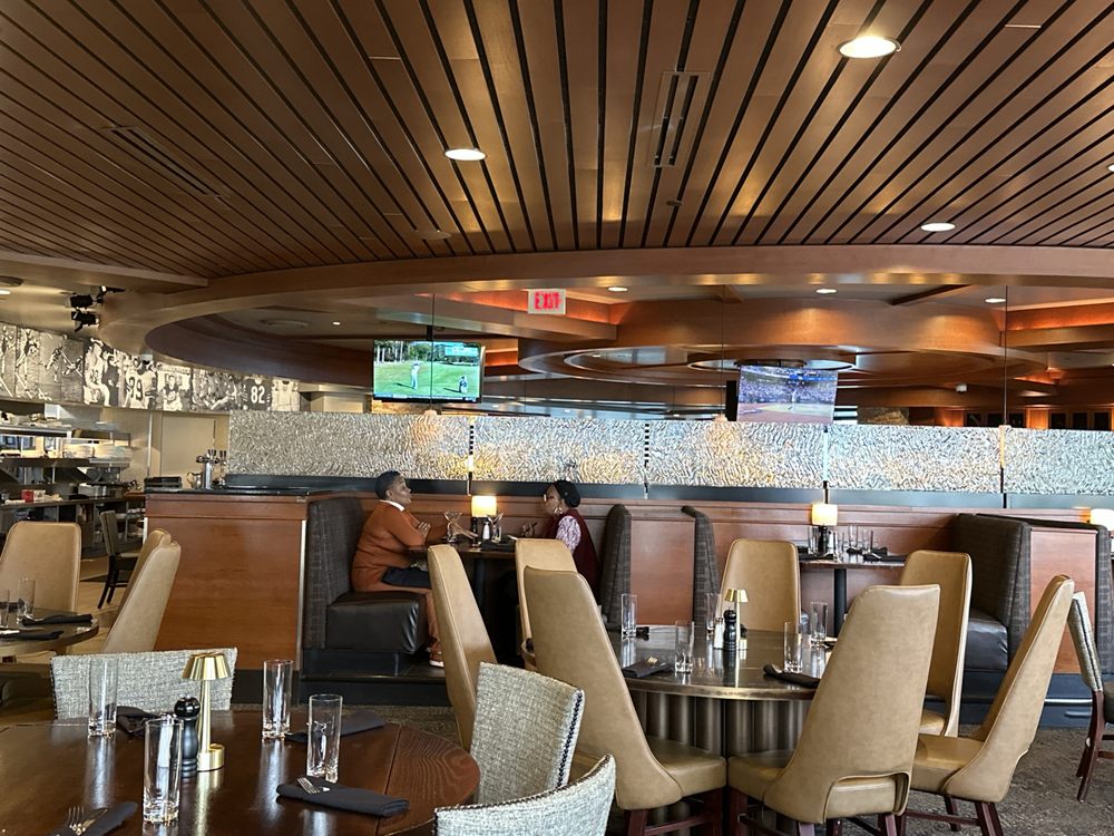 Ditka's Oakbrook