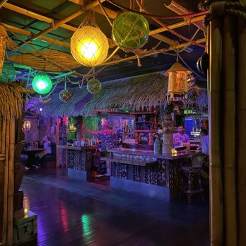 Kapu Bar - Great tiki atmosphere - Cocktail Bars Near Me - Petaluma, California