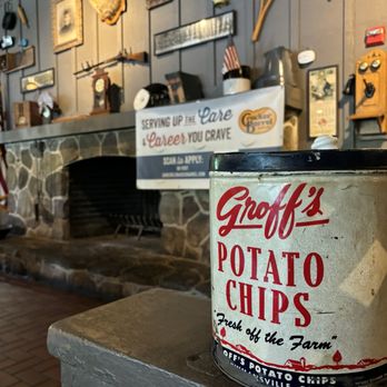 Cracker Barrel Old Country Store - Breakfast & Brunch Near Me - Hamilton Township, New Jersey