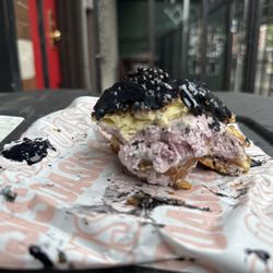 Oasis Cafe - Berry Cream Cake Filling.