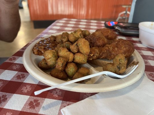 Gus's World Famous Fried Chicken by null