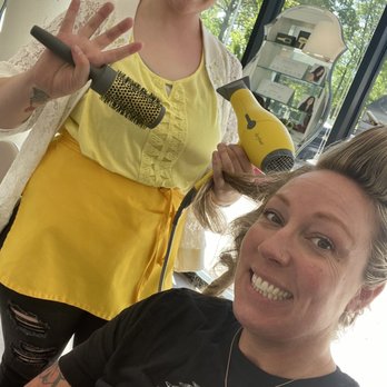 Drybar - Virginia Beach - Blow Dry/Out Services Near Me - Virginia Beach, Virginia