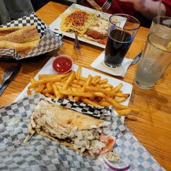 Marcello's - Gyro w/Fries