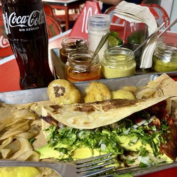 Taquería Orinoco - "Campechana" and Coke Zero - Tacos Near Me - Monterrey, NLE