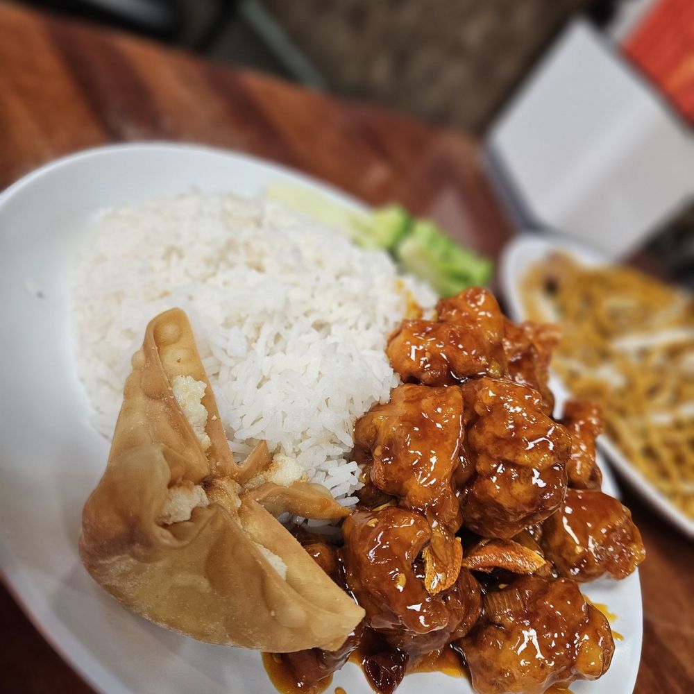 Vegas Wok - Chinese Near Me - St. Louis, Missouri