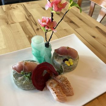 Sushi Kuma - Seared salmon nigiri and albacore - Sushi Bars Near Me - Bonney Lake, Washington