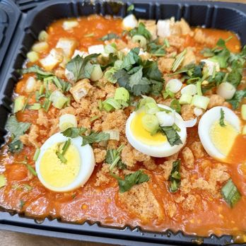 Krunchie Bliss - Pancit Palabok - Food Trucks Near Me - Hillsboro, Oregon