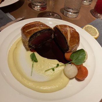 Gordon Ramsay Hell's Kitchen - Beef Wellington - Desserts Near Me - Washington, DC, District of Columbia