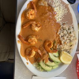 Combo a la Diabla Camarones (spicy fish and shrimp) Combo a la Diabla Camarones (spicy fish and shrimp)