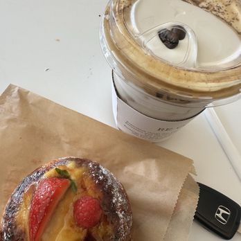 Re Coffee - Espresso einspanner and crème brûlée - Desserts Near Me - Northridge, California Re Coffee - Espresso einspanner and crème brûlée - Desserts Near Me - Northridge, California