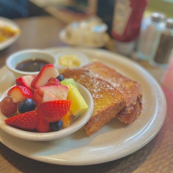 Bill's Cafe - Side of Thick French Toast was perfect for two! - Breakfast & Brunch Near Me - Fremont, California