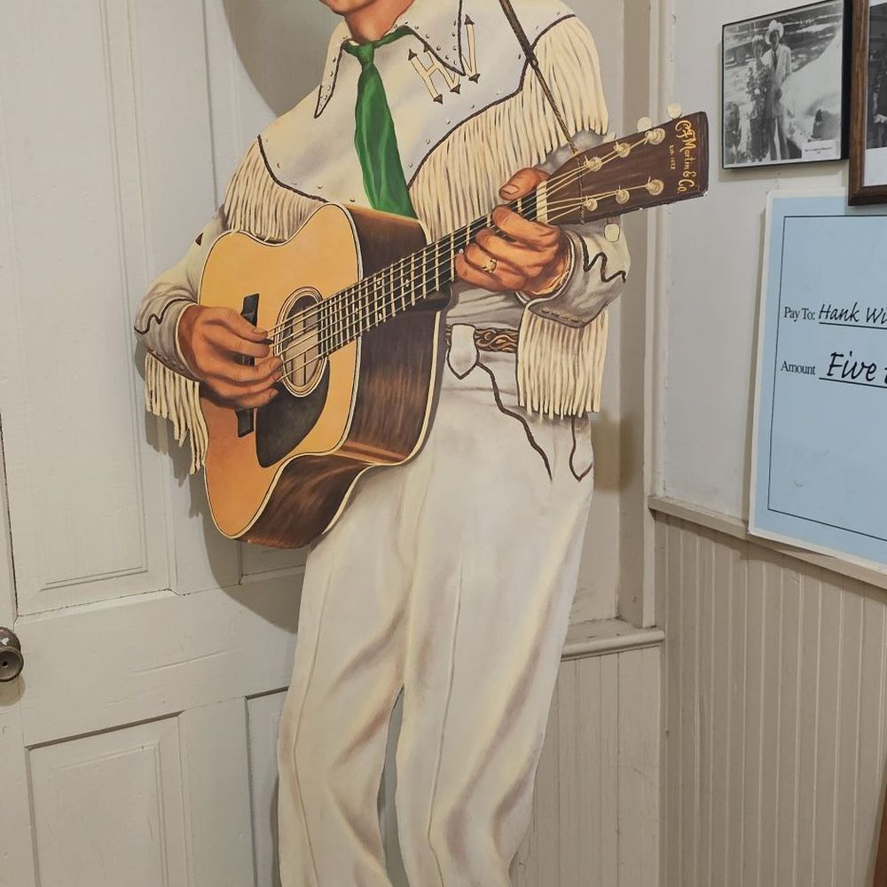 Hank Williams Museum - Museums Near Me - Georgiana, Alabama