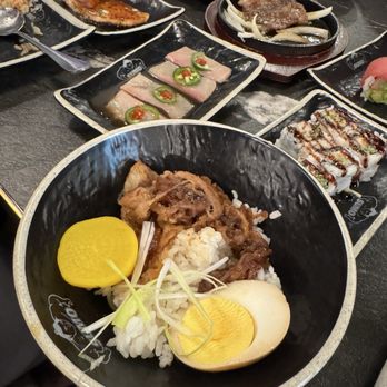 Sumo Sushi & Grill - Salmon Teriyaki, Gyudon(Recommended), Grilled Short Ribs(Recommended), California Roll - Sushi Bars Near Me - Bremerton, Washington