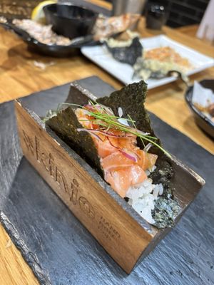 Kinjo Hand Roll Bar by null