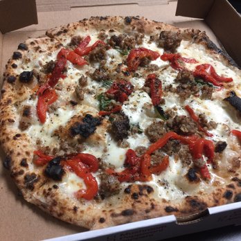 Olive & Garlic - Pizza Near Me - Franklin Square, New York Olive & Garlic - Pizza Near Me - Franklin Square, New York