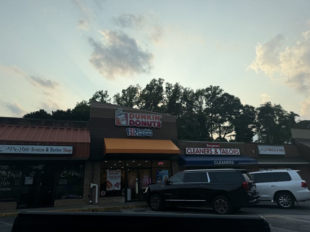 Dunkin' Logo