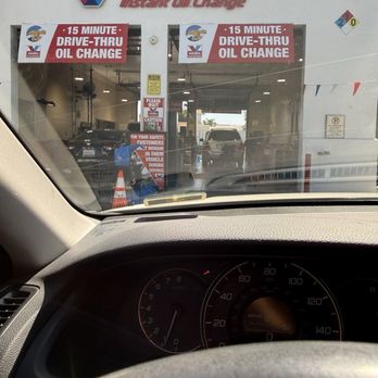Valvoline Instant Oil Change - Oil Change Stations Near Me - San Clemente, California Valvoline Instant Oil Change - Oil Change Stations Near Me - San Clemente, California