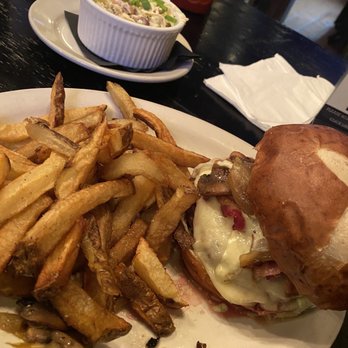 Jackson Ave Pub - Premium Plus Burger on pretzel bun. - Burgers Near Me - Naperville, Illinois Jackson Ave Pub - Premium Plus Burger on pretzel bun. - Burgers Near Me - Naperville, Illinois