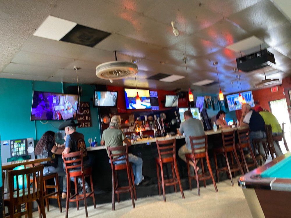 WILEY STREET TAVERN Updated October 2024 1819 Wiley St, Hollywood