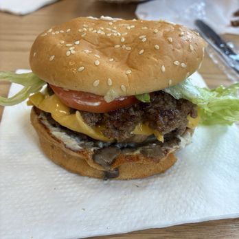 Five Guys - Cheeseburger - Burgers Near Me - Las Vegas, Nevada Five Guys - Cheeseburger - Burgers Near Me - Las Vegas, Nevada