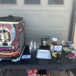 Margarita machine was cranking out the frozen margaritas all day! Margarita machine was cranking out the frozen margaritas all day!