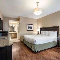 Best Western Corona Hotel & Suites - ADA King Room