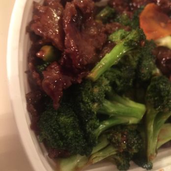 Wok 2 Go - Beef and broccoli - Chinese Near Me - Milwaukee, Wisconsin