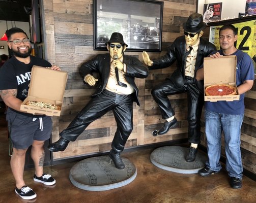 Windy City Pizza by null