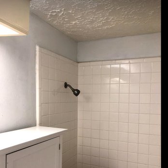 One Day Refinishing - Old faded Shower - Refinishing Services Near Me - Humble, Texas