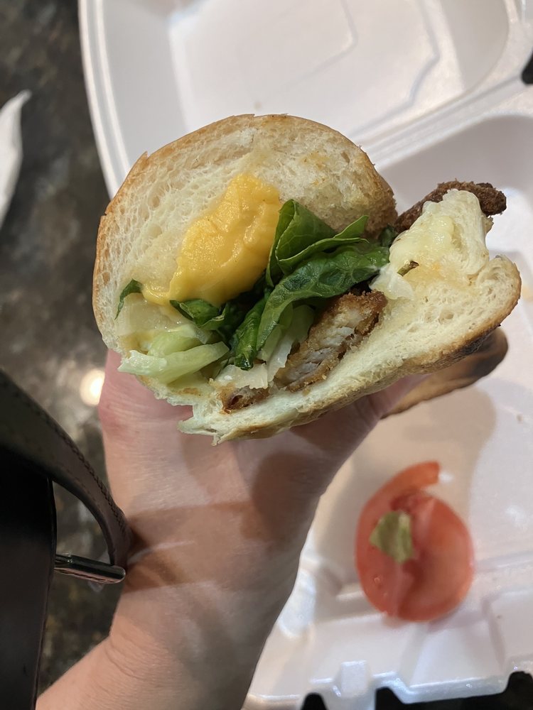 GIOVANNI’S PIZZA RISTORANTE, AND BAR Updated October 2024 17 Photos