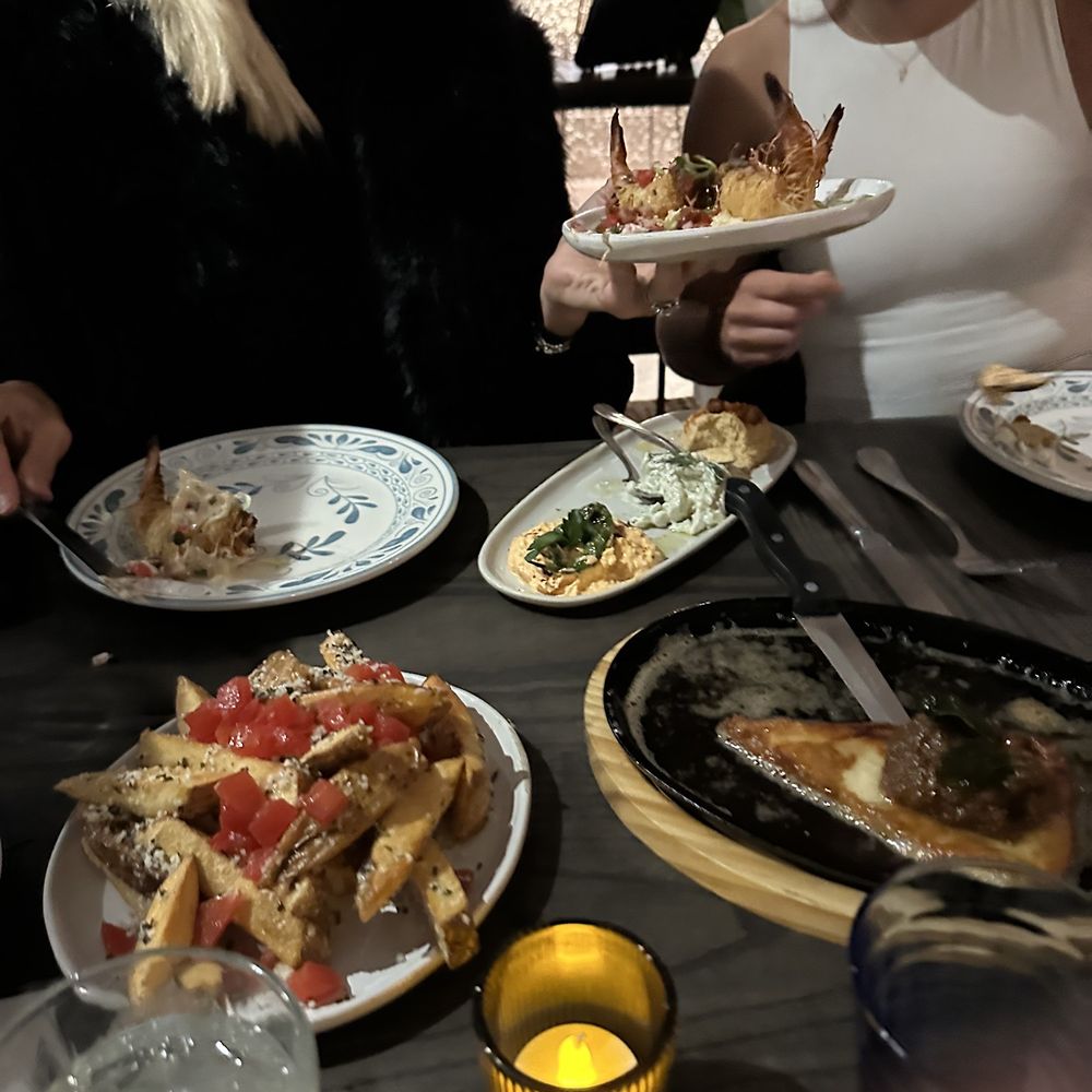 Avli - Greek Near Me - Milwaukee, Wisconsin