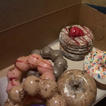 Friendly Donuts - Ube mochi donuts, maple mochi donut, strawberry cronut, raspberry lemon? Mochi donut, sprinkle cake donut, and blueberry glaze - Donuts Near Me - Orange, California Friendly Donuts - Ube mochi donuts, maple mochi donut, strawberry cronut, raspberry lemon? Mochi donut, sprinkle cake donut, and blueberry glaze - Donuts Near Me - Orange, California
