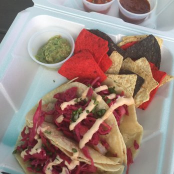 Quincho's - Went back next day for more. Free chips - American Near Me - Montauk, New York