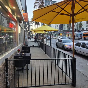Fabiolus Cucina - Outdoor patio on Sunset - Italian Near Me - Hollywood, California Fabiolus Cucina - Outdoor patio on Sunset - Italian Near Me - Hollywood, California
