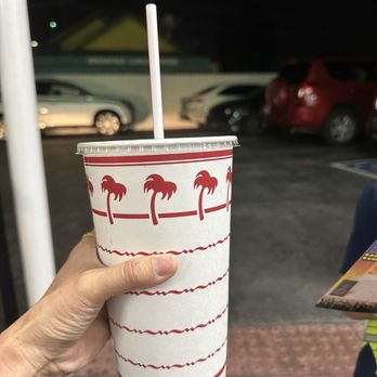 In-N-Out Burger - Iced tea. - Burgers Near Me - Pasadena, California