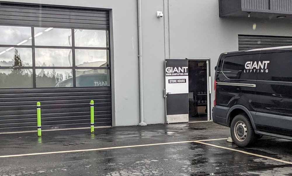 GIANT LIFTING Updated October 2024 21 Photos & 30 Reviews 345 Andover Park E, Tukwila