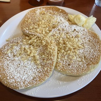 Eggs 'n Things - Waikiki Beach Eggspress - Macadamia Nut Pancakes - Breakfast & Brunch Near Me - Honolulu, Hawaii