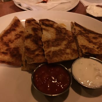 White Spot - Chicken quesadilla - Breakfast & Brunch Near Me - Vancouver, British Columbia White Spot - Chicken quesadilla - Breakfast & Brunch Near Me - Vancouver, British Columbia