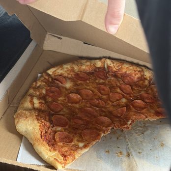 Klondike Pizzeria - Large pepperoni, this was the next day so give it some grace! - Pizza Near Me - Seward, Alaska Klondike Pizzeria - Large pepperoni, this was the next day so give it some grace! - Pizza Near Me - Seward, Alaska