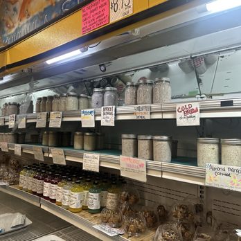 Kukuiula Market - Grab and go overnight oats by the juice bar - Grocery Near Me - Koloa, Hawaii Kukuiula Market - Grab and go overnight oats by the juice bar - Grocery Near Me - Koloa, Hawaii