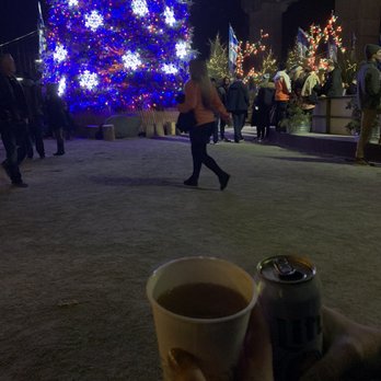 Blue Cross RiverRink Winterfest - Comfort Food Near Me - Philadelphia, Pennsylvania Blue Cross RiverRink Winterfest - Comfort Food Near Me - Philadelphia, Pennsylvania
