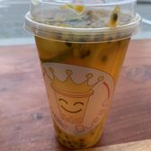 Photo of Bubble Queen - San Francisco, CA, United States. Had the passion fruit perfume lemon green tea with passion fruit tropical dolphin jelly.