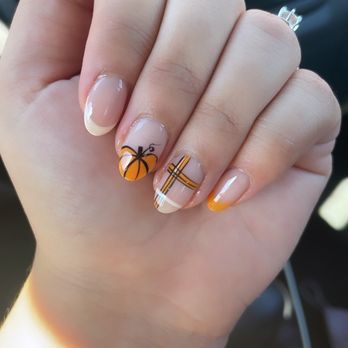 Polished Nail Lounge - Nails design by Yen! She was able to do this on my real nails - Nail Salons Near Me - Orange, California Polished Nail Lounge - Nails design by Yen! She was able to do this on my real nails - Nail Salons Near Me - Orange, California