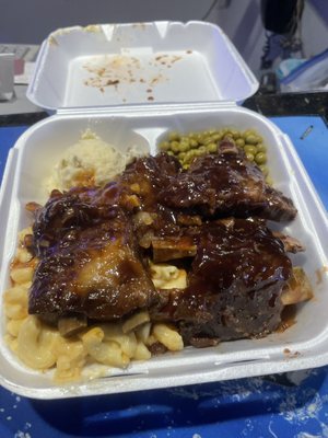 Queens Cuisine by null