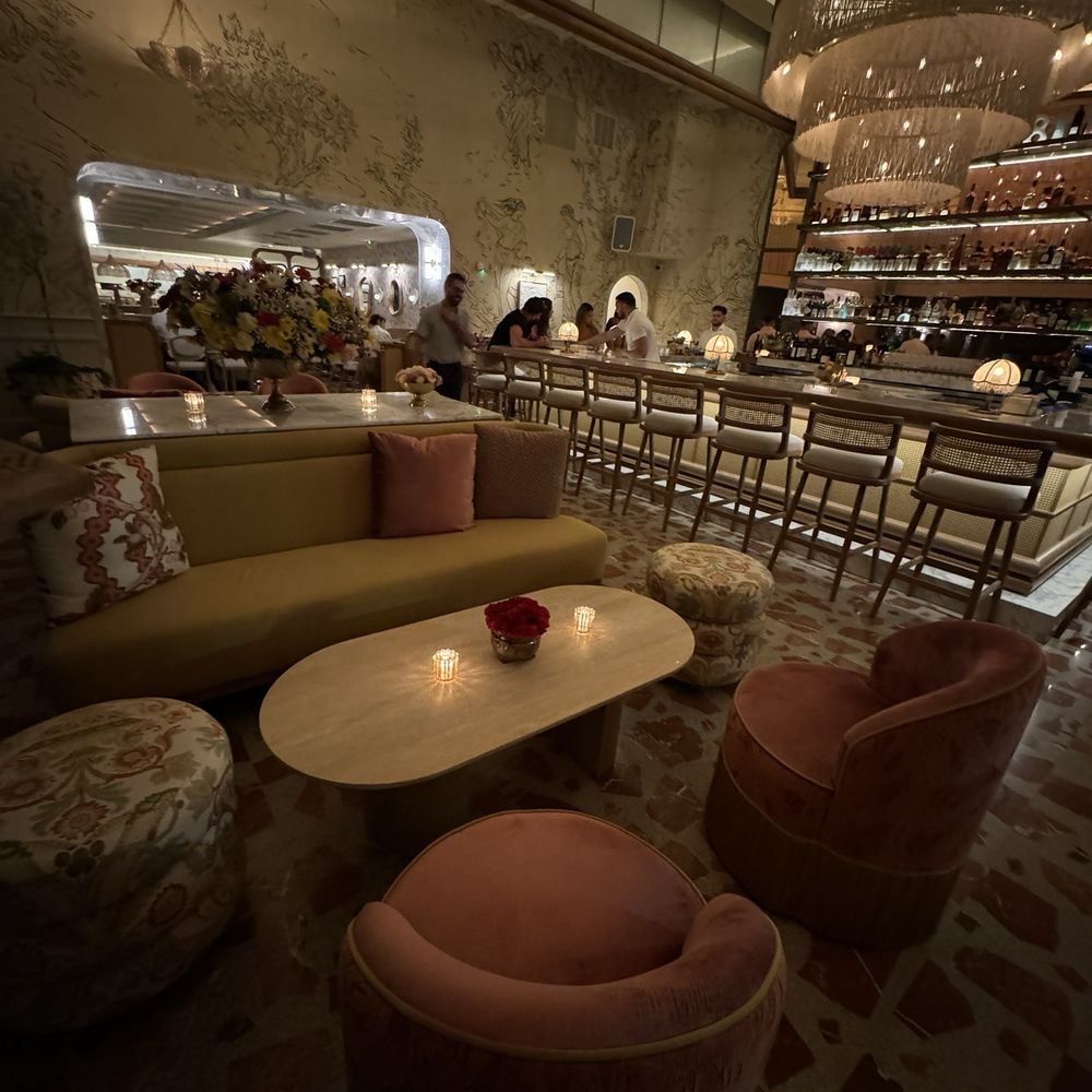 Elia - Inside dining - Italian Near Me - Miami, Florida Elia - Inside dining - Italian Near Me - Miami, Florida