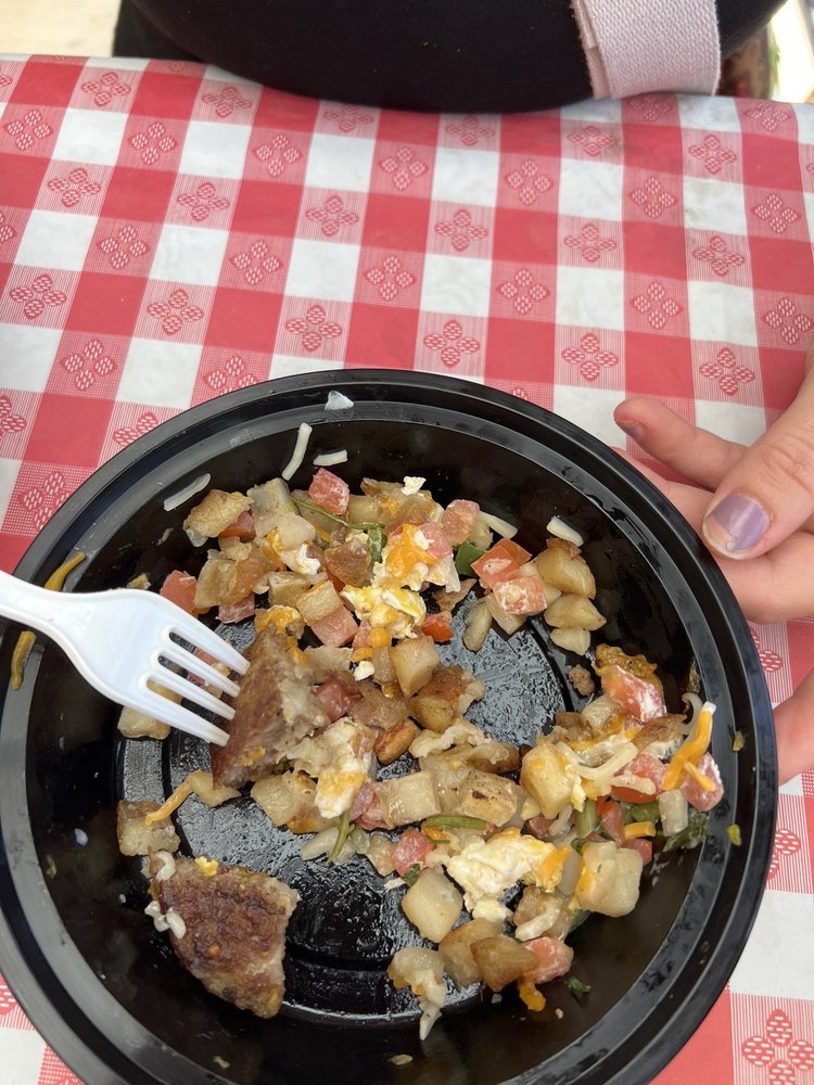 POKEY O’S COOKIES & ICE CREAM ROANOKE Updated October 2024 310 S