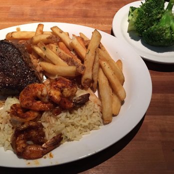 Cheddar's Scratch Kitchen - Top sirloin with grilled shrimp and side dish ( I didn't expect it come with uncle ben rice for the shrimp) - American Near Me - Pasadena, Texas Cheddar's Scratch Kitchen - Top sirloin with grilled shrimp and side dish ( I didn't expect it come with uncle ben rice for the shrimp) - American Near Me - Pasadena, Texas
