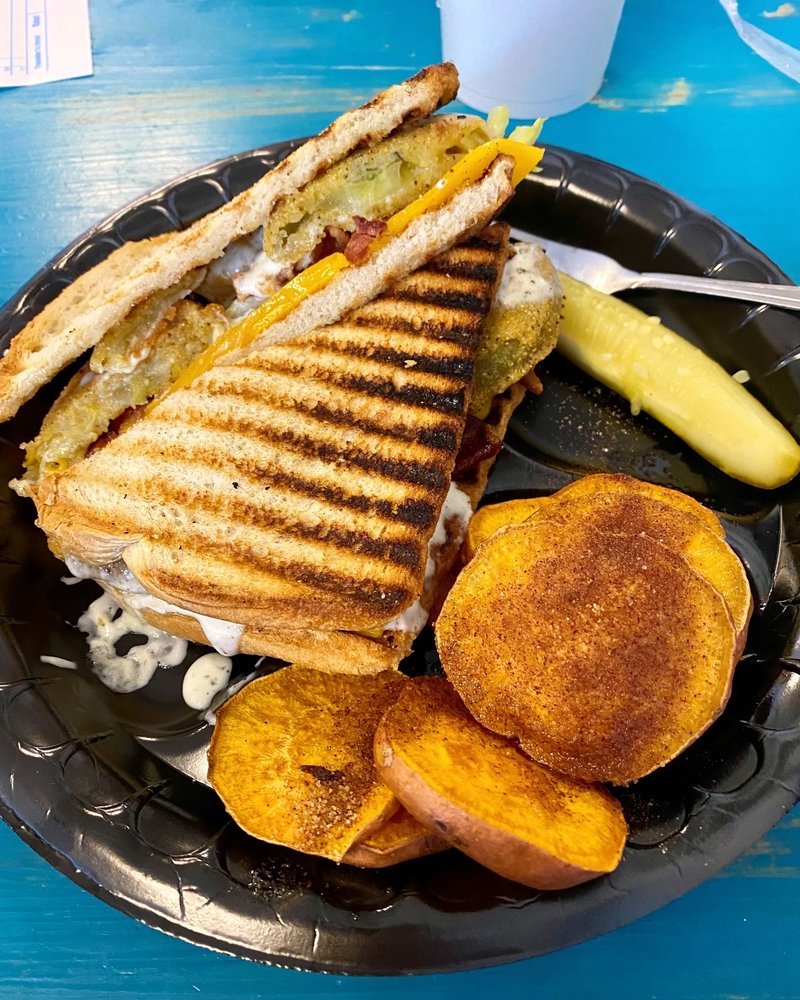 Miss Amber's Main Street Cafe Logo