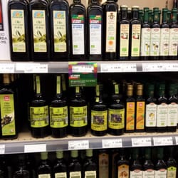 NaturaSì - Come si suol dire, caro ma buono! E poi l'olio deve essere buono!